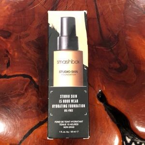 Smashbox  Studio Skin Foundation